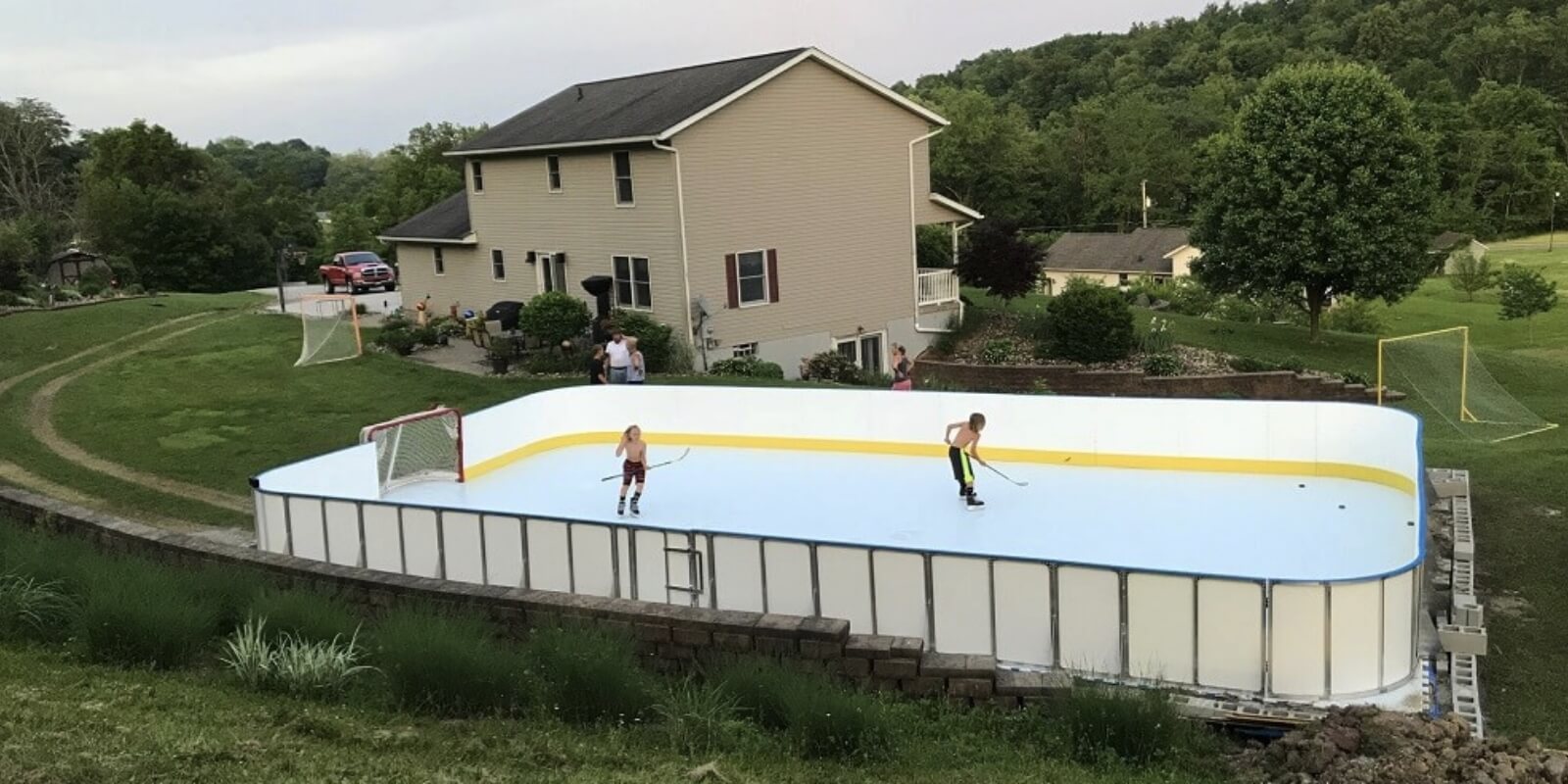backyard-rink backyard hockey rink
